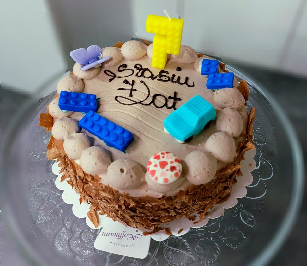 tort urodziny